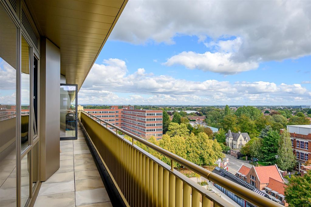Additional image 4 of 3 bed flat for salePenthouse, The Cocoa Works, Haxby Road, York YO31