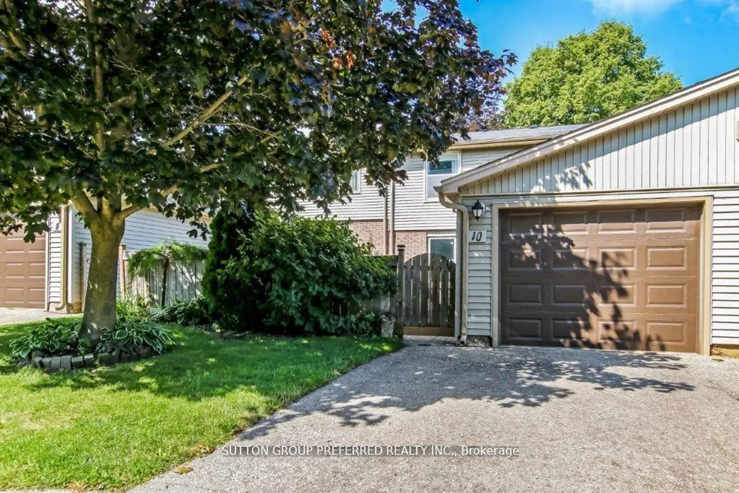 10 Berkshire Court