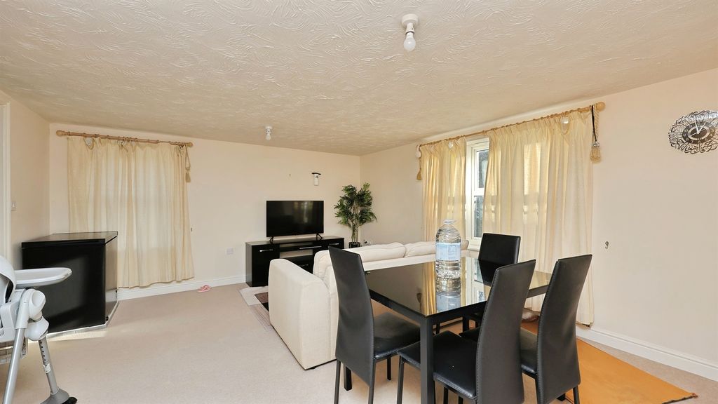 Additional image 3 of 2 bed flat for saleCaddow Road, Norwich NR5