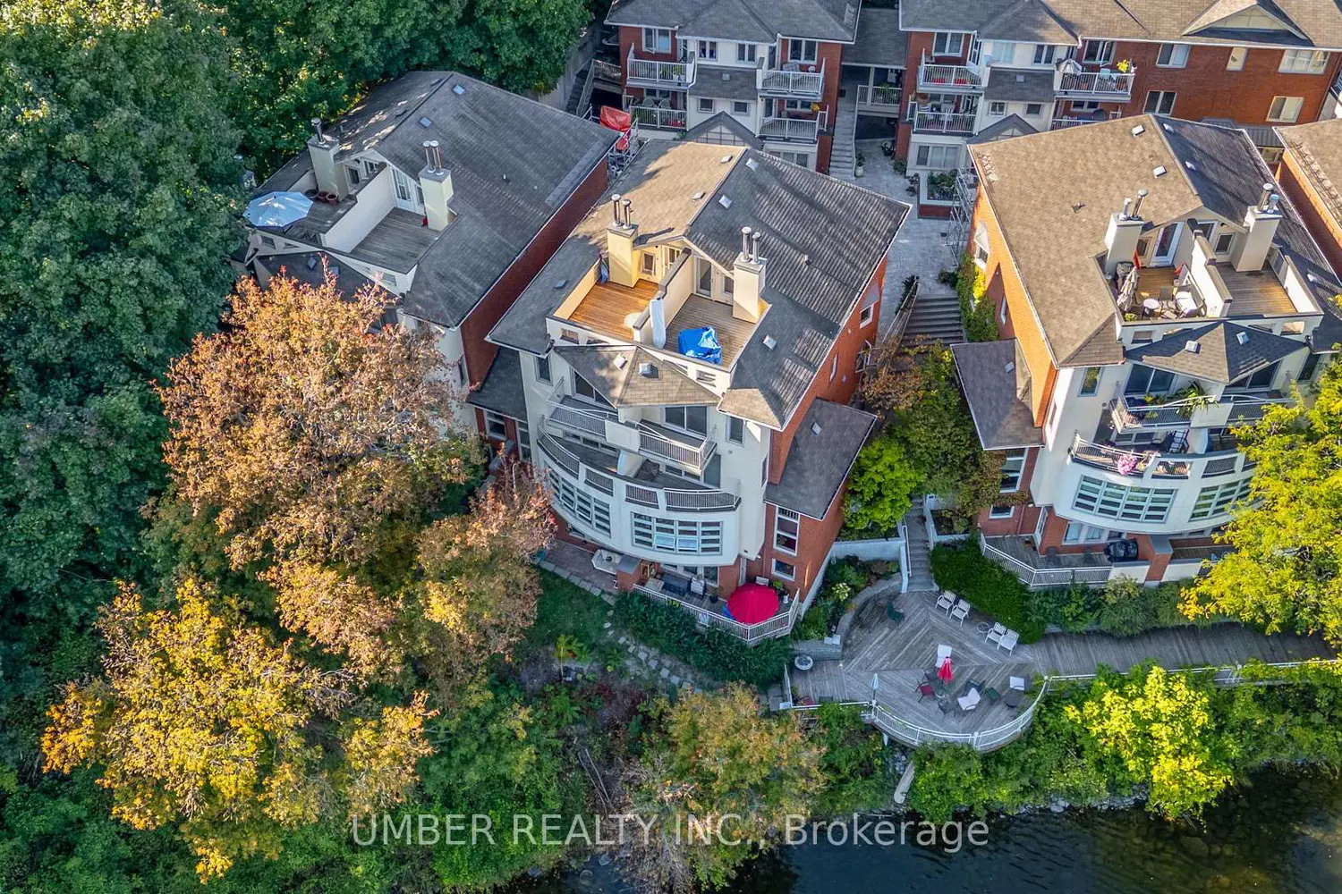 250 Fountain Place 122D