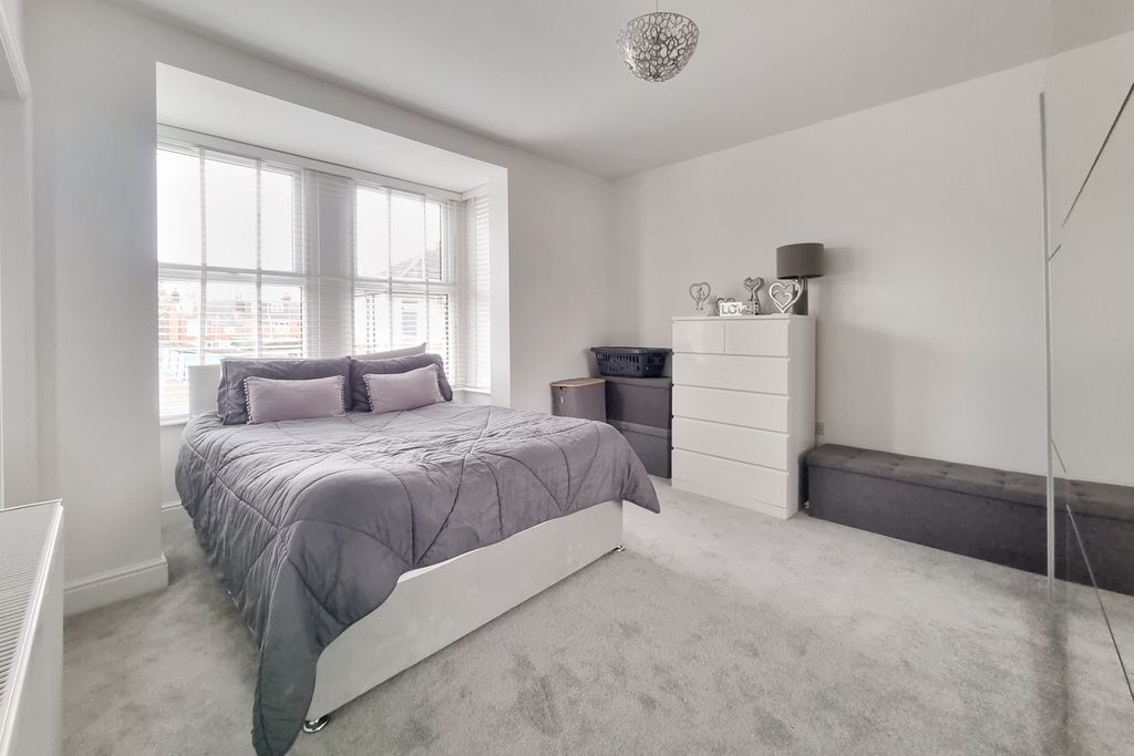 Additional image 11 of 5 bed end terrace house for saleCopnor, Portsmouth PO2