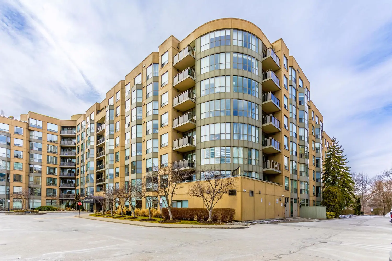 2511 Lakeshore Road 708
