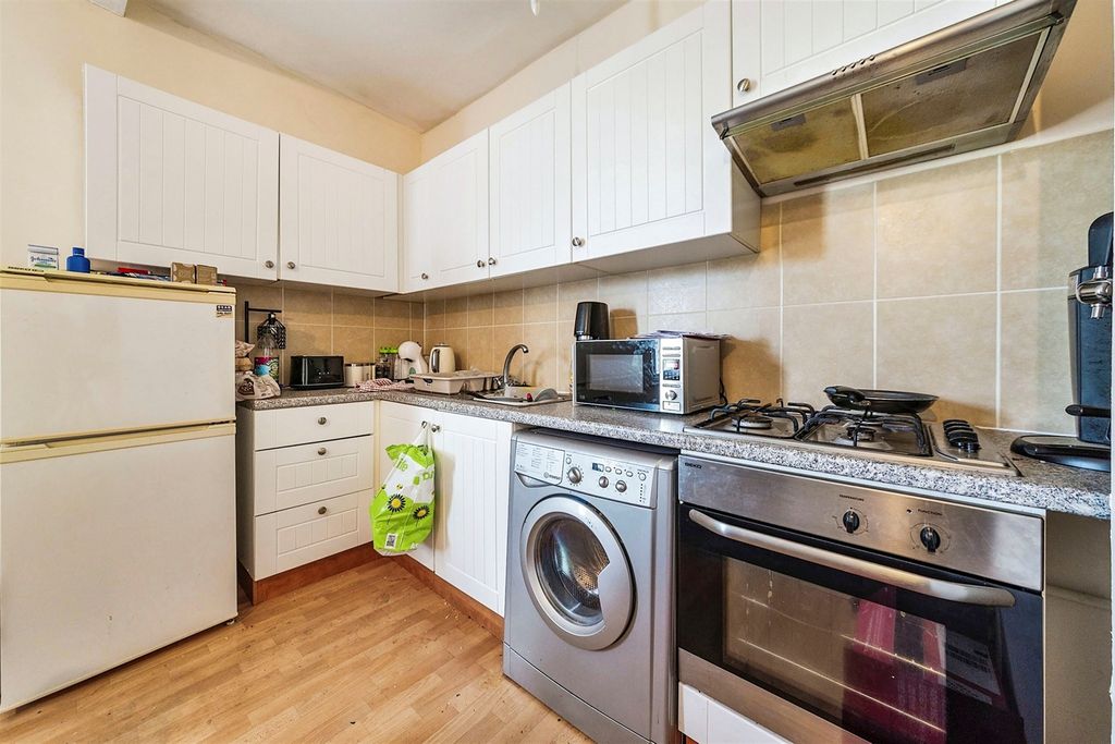 Additional image 2 of 1 bed flat for saleWestgate, Grantham NG31