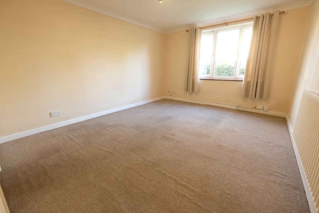 Additional image 2 of 2 bed flat for saleLawn Road, Southampton SO17
