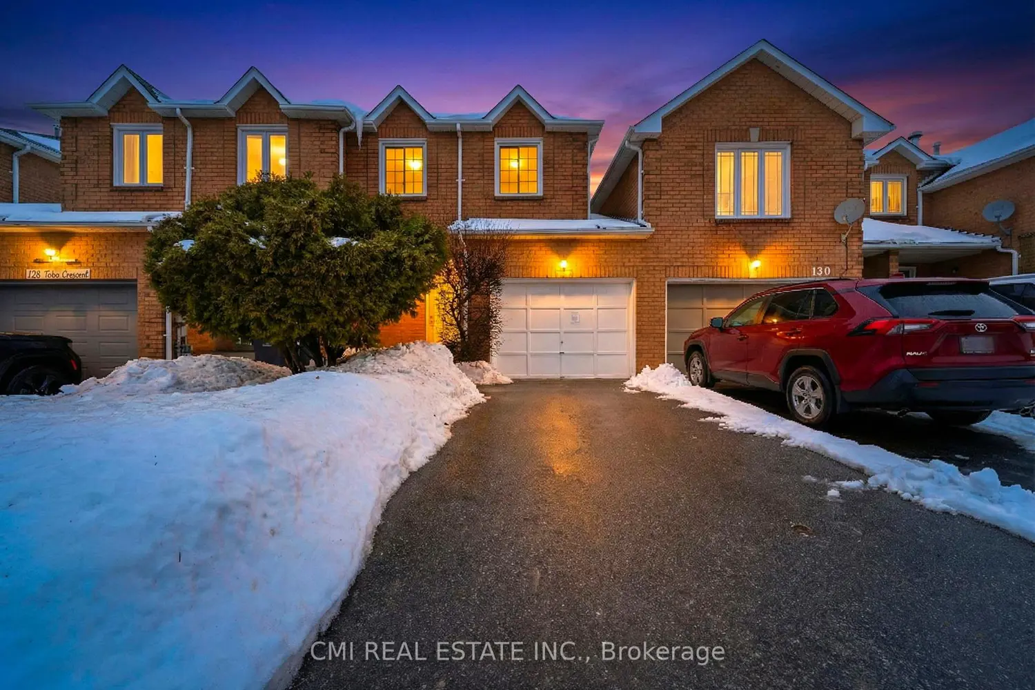 128 Toba Crescent
