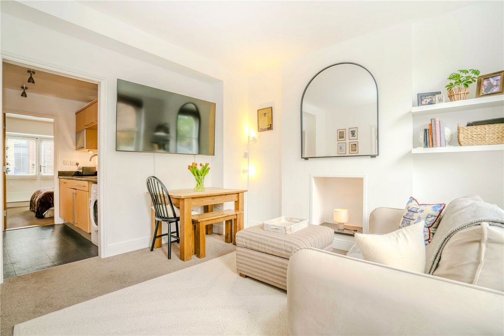 Additional image 4 of 1 bed flat for saleNorth Road, Richmond TW9