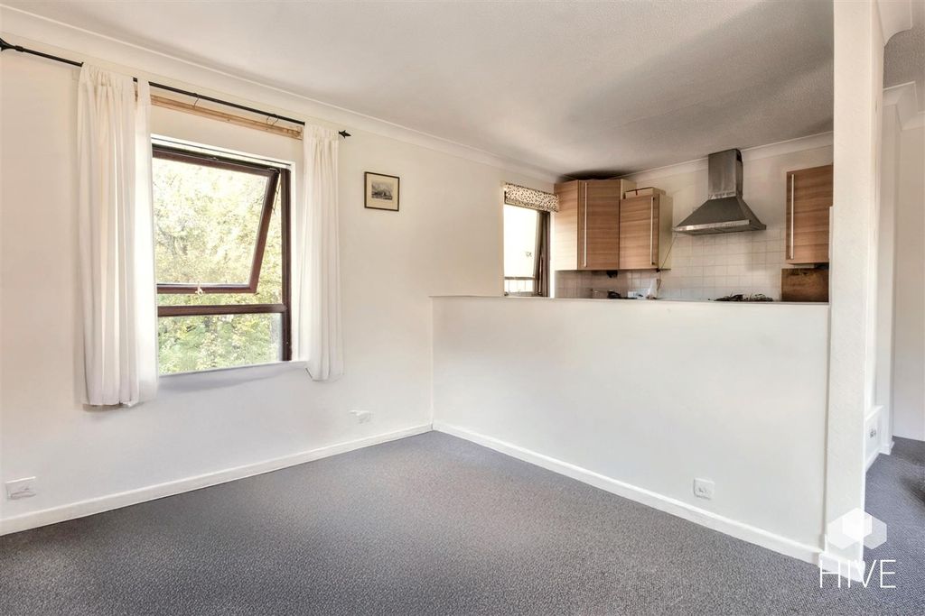 Additional image 6 of 1 bed flat for saleAllenview Road, Wimborne BH21