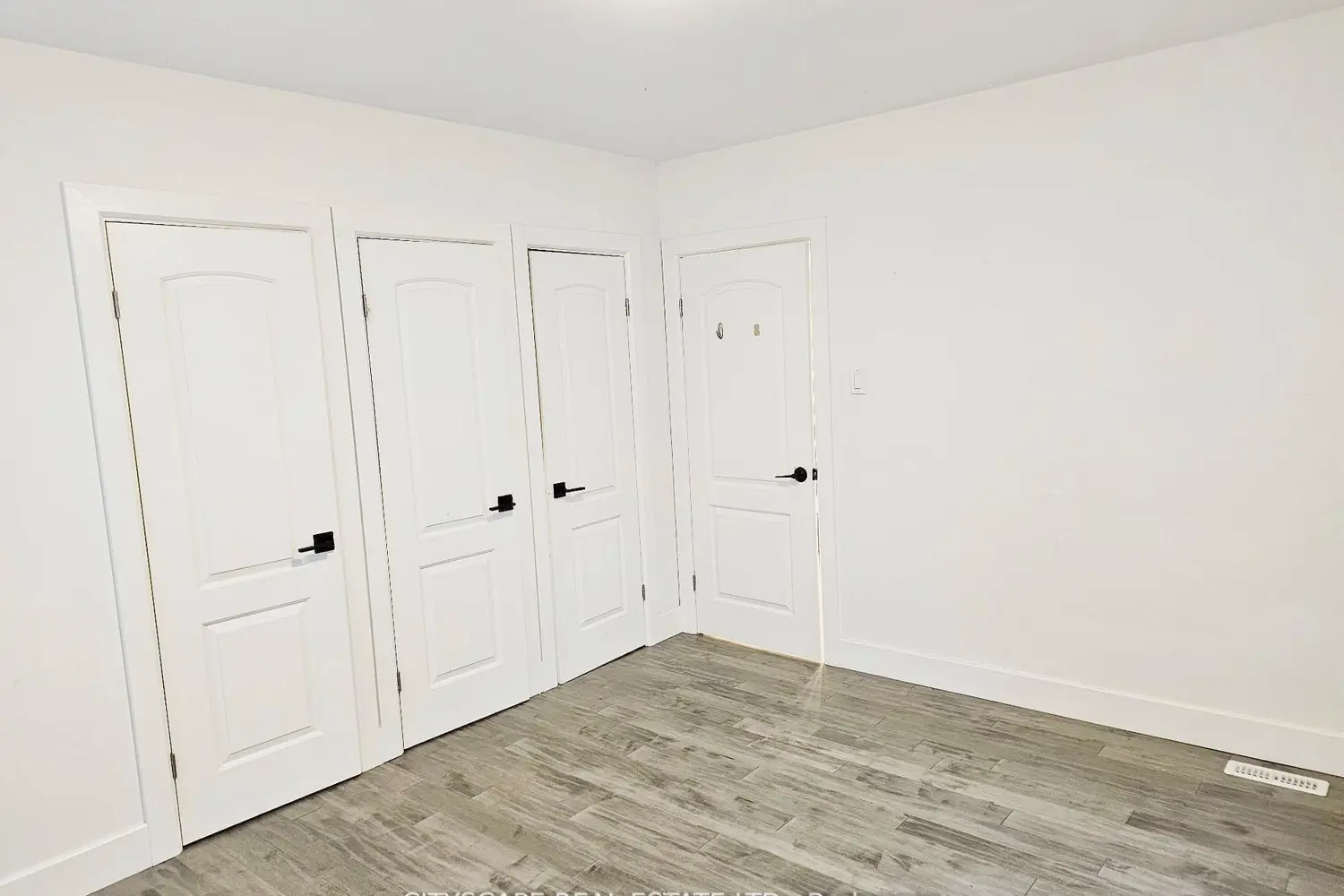 Additional image 8 of 891 Riverside Drive