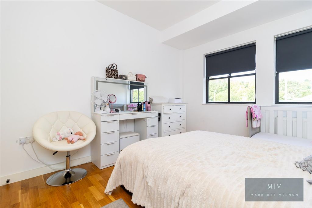 Additional image 6 of 1 bed flat for saleWhyteleafe Hill, Whyteleafe CR3