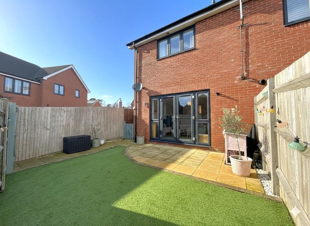 Additional image 10 of 2 bed maisonette for saleClaypit Copse, Bursledon, Southampton SO31