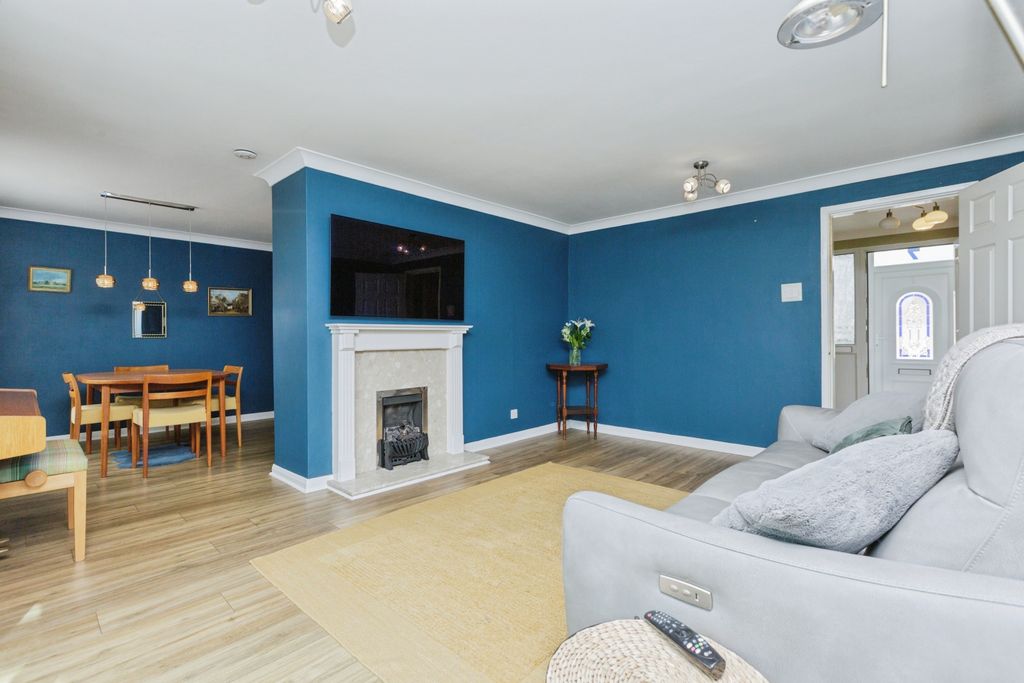 Additional image 2 of 3 bed detached house for saleRichmond Close, Leicester LE9