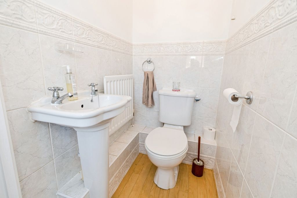 Additional image 8 of 3 bed terraced house for saleAvro Close, Regents Park, Southampton, Hampshire SO15