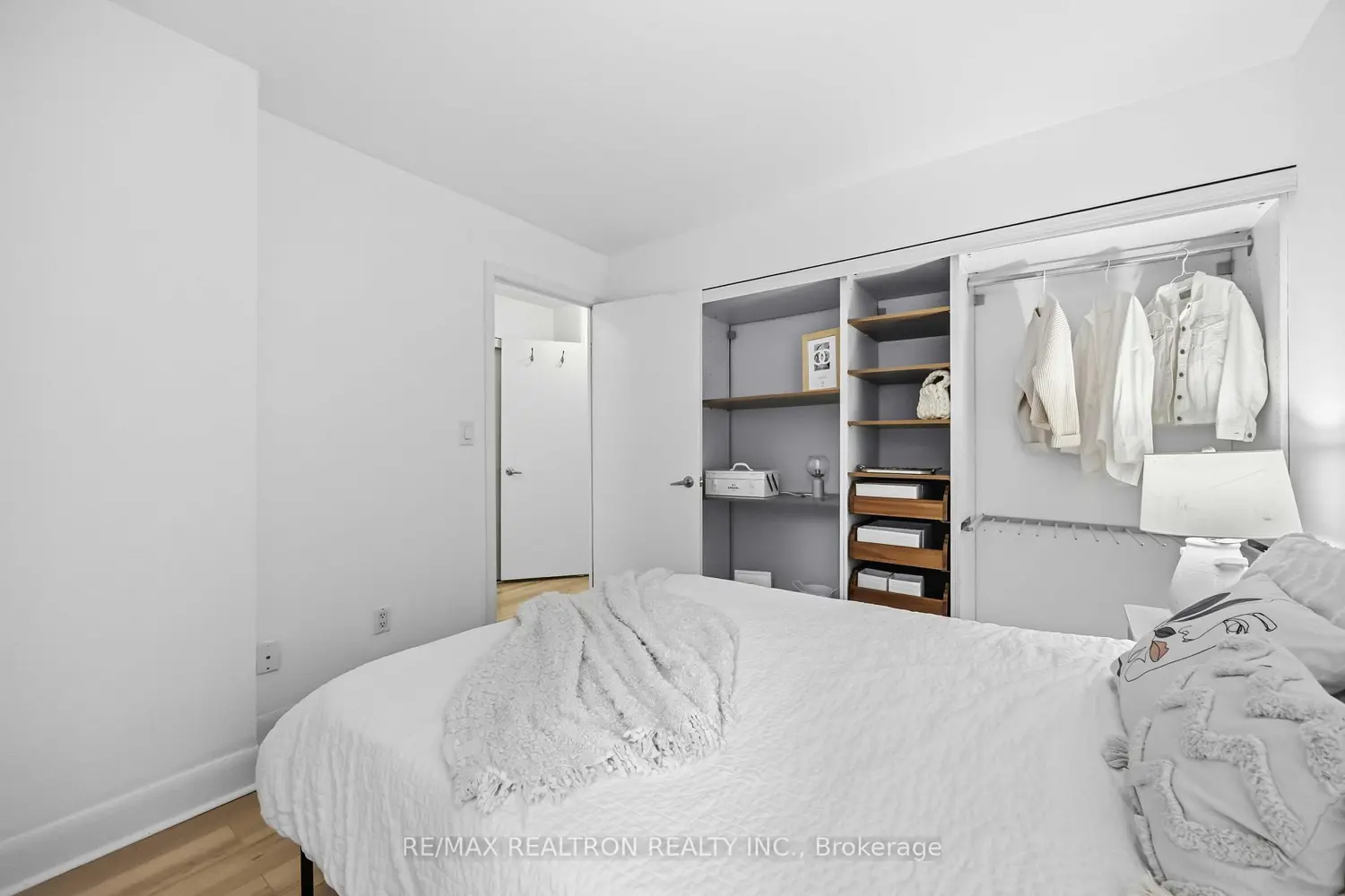 Additional image 9 of 415 Jarvis Street 121