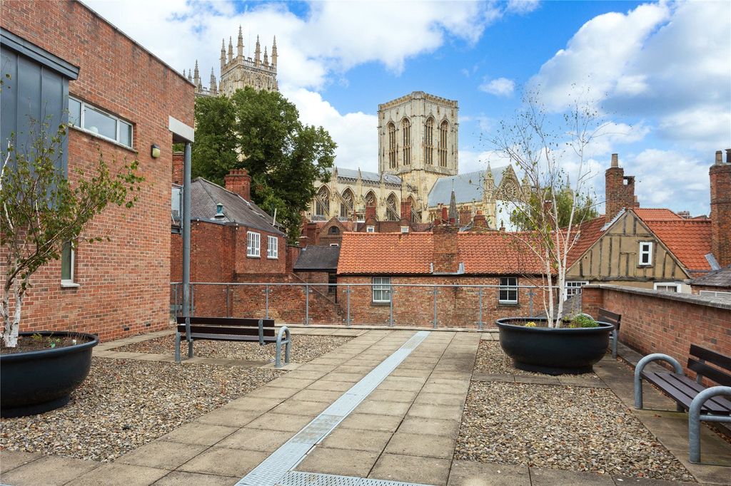 Additional image 5 of 2 bed flat for saleStonegate Court, Blake Street, York, North Yorkshire YO1