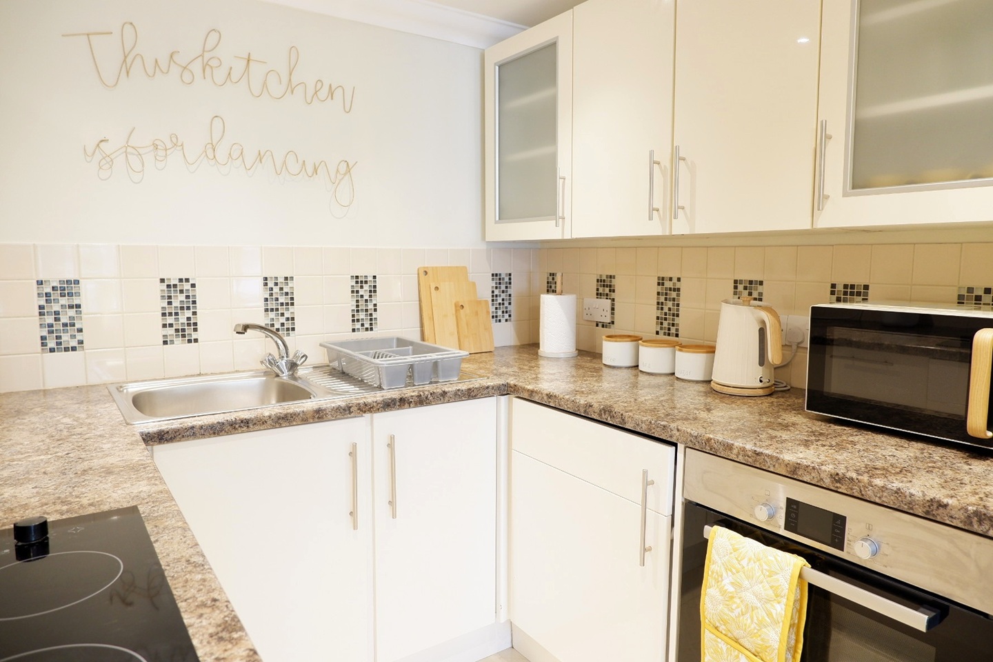 Additional image 6 of 2 Bed Flat, Victoria Road, CB4, N1 7GU