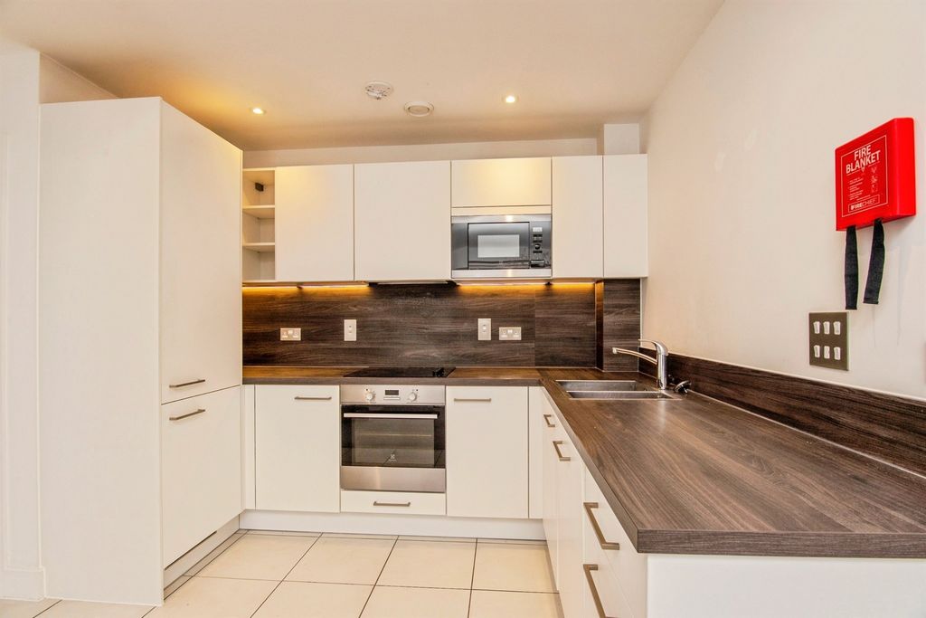 Additional image 4 of 2 bed flat for saleSt. Peters Street, Worcester WR1