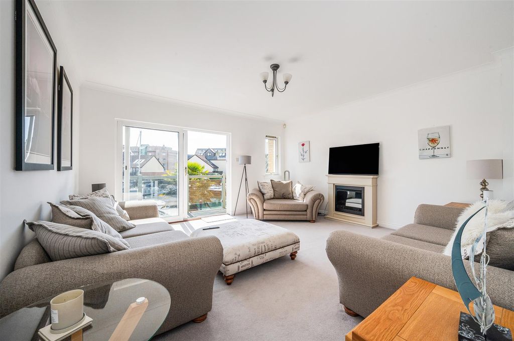 Additional image 8 of 3 bed terraced house for saleBryher Island, Port Solent PO6