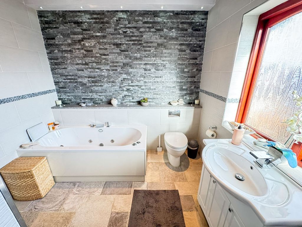 Additional image 42 of 5 bed detached house for saleSandbeds Road, Willenhall WV12
