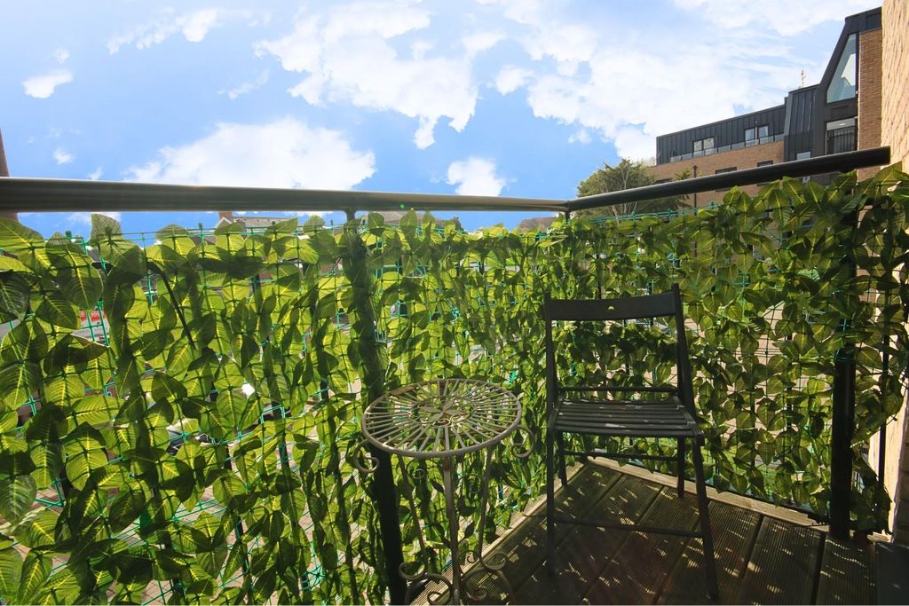 Additional image 7 of 2 bed flat for saleThe Foundry, Ashford TW15