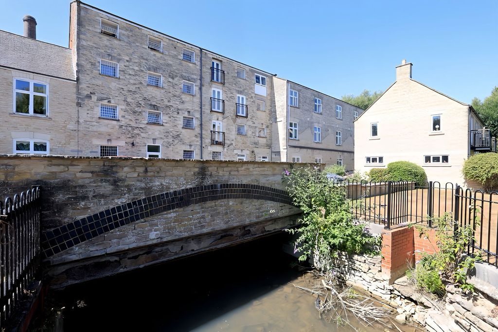 Additional image 14 of 2 bed flat for saleWoodford Mill, Mill Street, Witney, Oxfordshire OX28