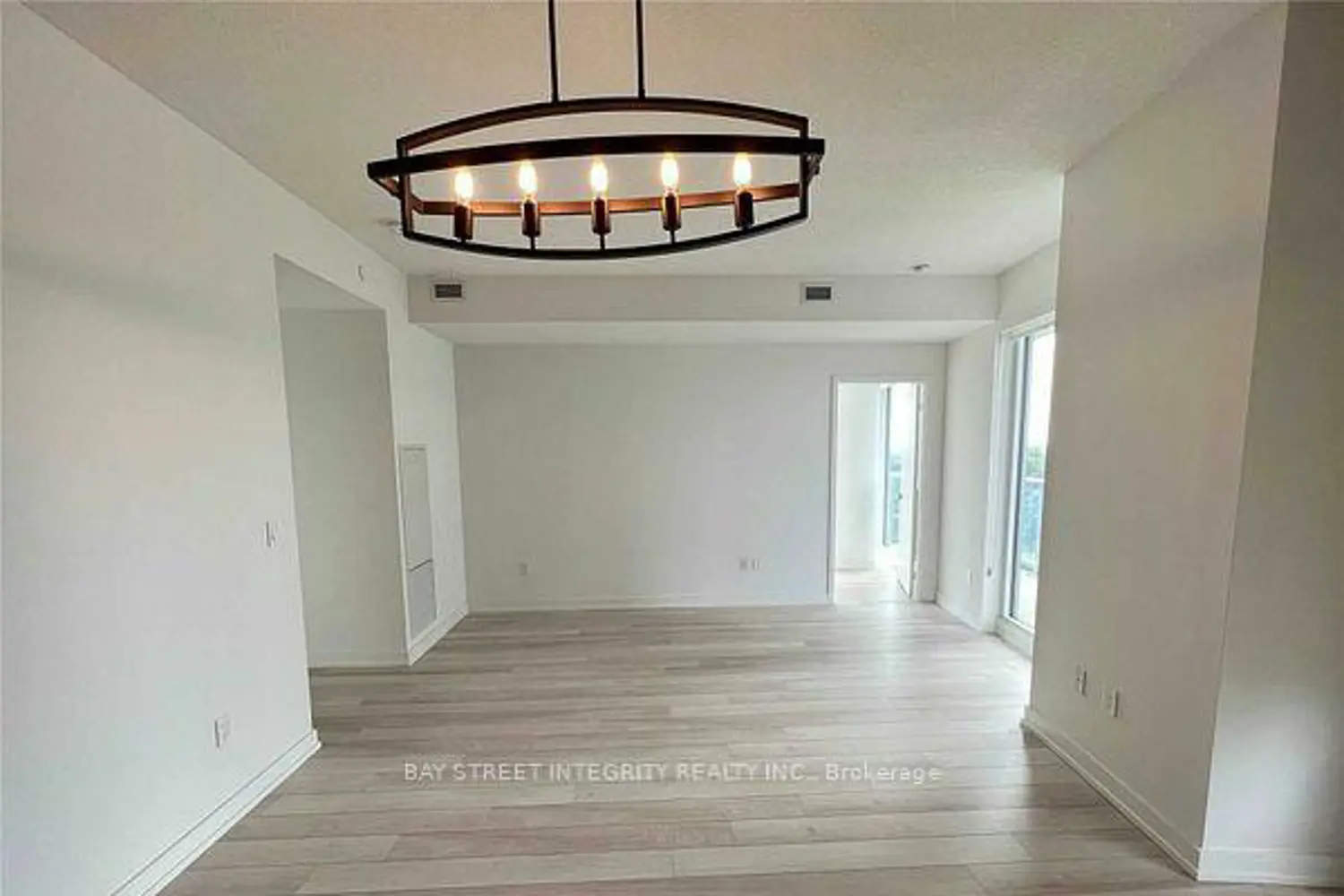 Additional image 16 of 117 Mcmahon Drive 303