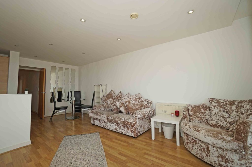 Additional image 9 of 2 bed flat for saleAdmiralty Tower, Portsmouth PO1