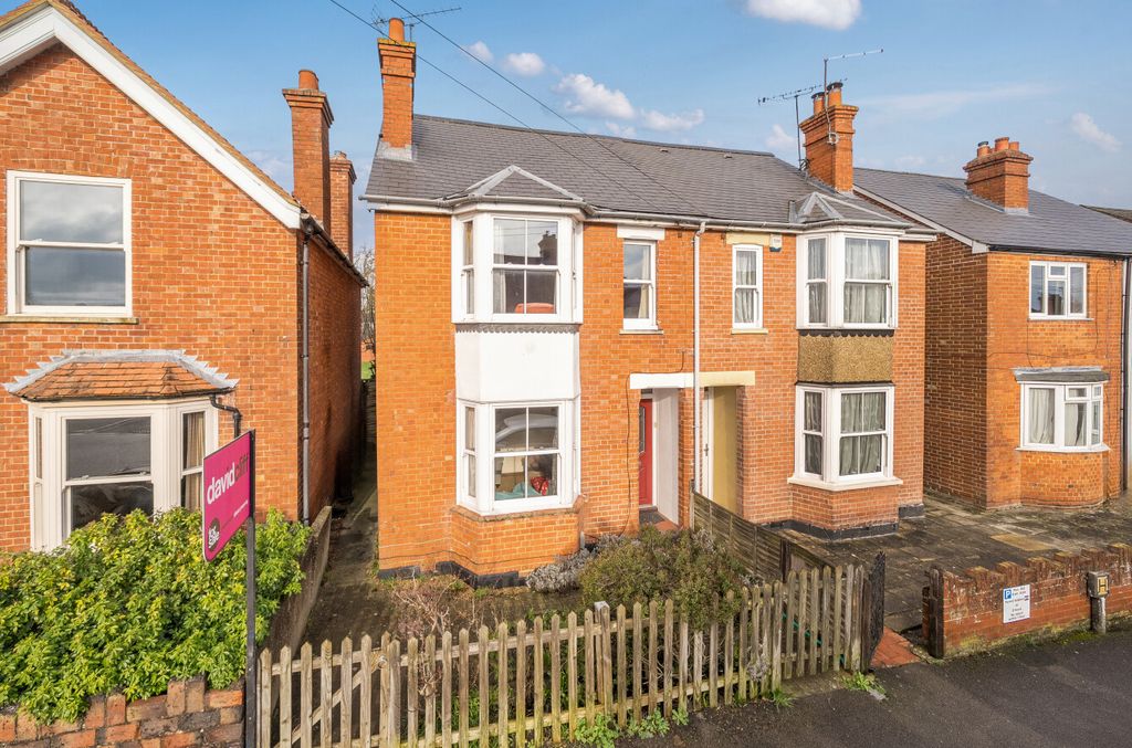 Additional image 18 of 3 bed semi-detached house for saleWescott Road, Wokingham, Berkshire RG40