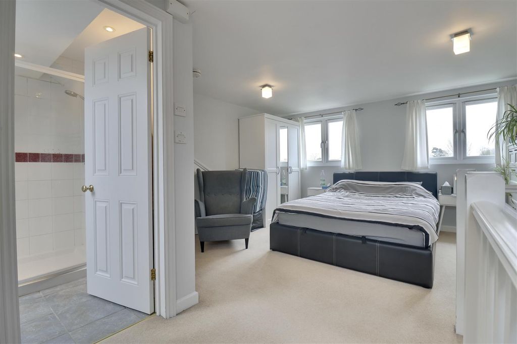 Additional image 16 of 4 bed terraced house for saleLangstone Road, Portsmouth PO3