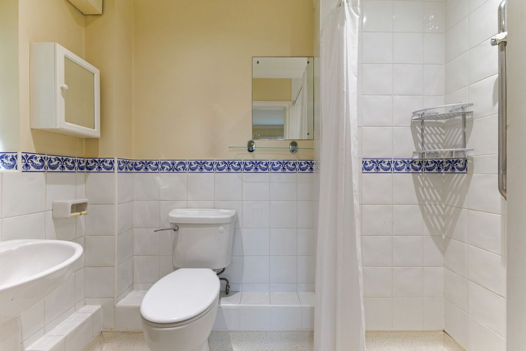 Additional image 10 of 2 bed flat for saleWindsor Road, Windsor SL4