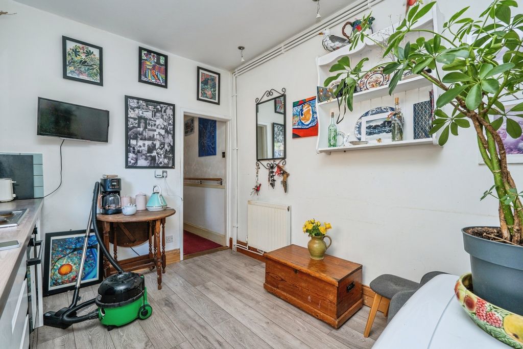 Additional image 3 of 1 bed flat for saleMontgomerie Road, Southsea, Hampshire PO5