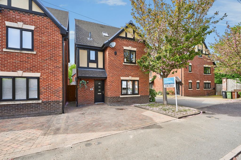 4 bed detached house for saleFibbersley, Willenhall WV13