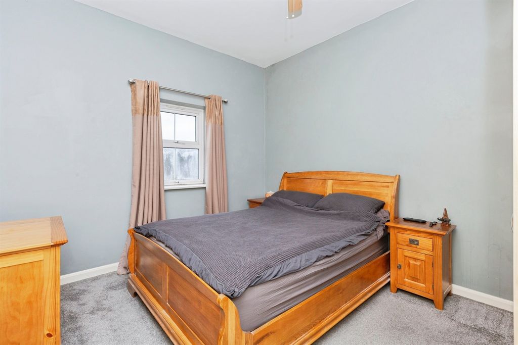 Additional image 10 of 2 bed flat for saleLoughland Close, Blaby, Leicester LE8