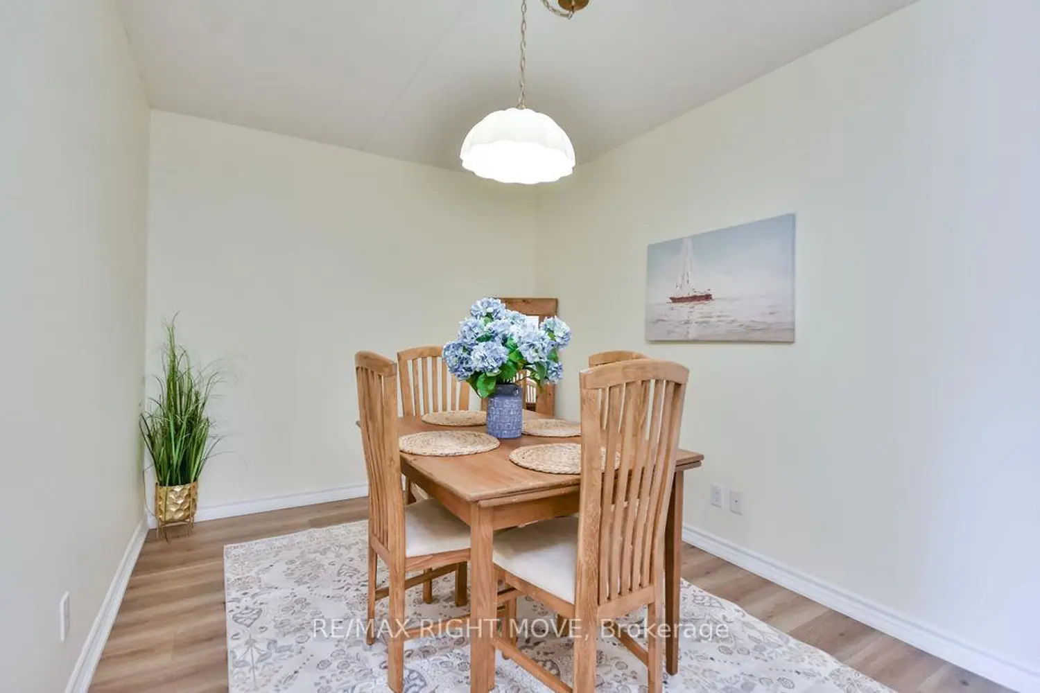 Additional image 13 of 486 Laclie Street 313