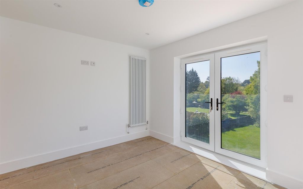 Additional image 14 of 5 bed property for saleBlackwater, Isle Of Wight PO30