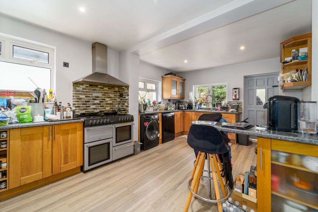 Additional image 2 of 6 bed detached bungalow for saleFeltham Hill Road, Ashford TW15