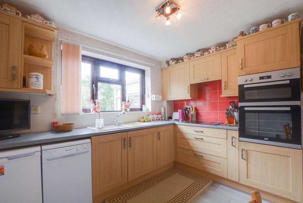 Additional image 9 of 4 bed detached house for saleBurnham Drive, Whetstone, Leicester LE8