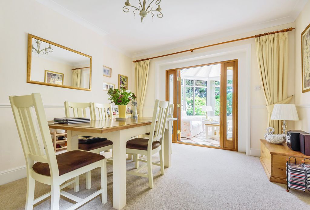 Additional image 6 of 3 bed semi-detached house for saleForest Side, Worcester Park KT4