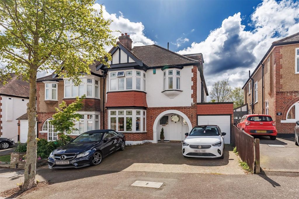 Additional image 30 of 5 bed semi-detached house for saleQueens Avenue, Woodford Green IG8