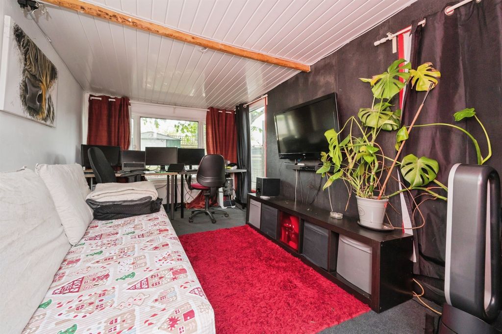 Additional image 23 of 3 bed terraced house for saleWeston Grove Road, Southampton SO19