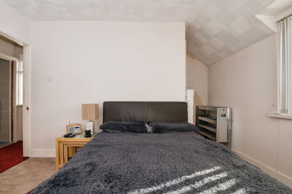 Additional image 7 of 2 bed semi-detached house for saleOlive Road, Southampton SO16