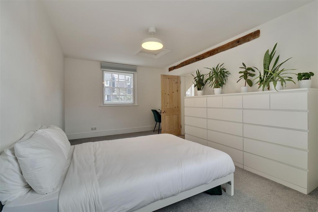 Additional image 10 of 3 bed detached house for saleBeck Street, Portsmouth PO1