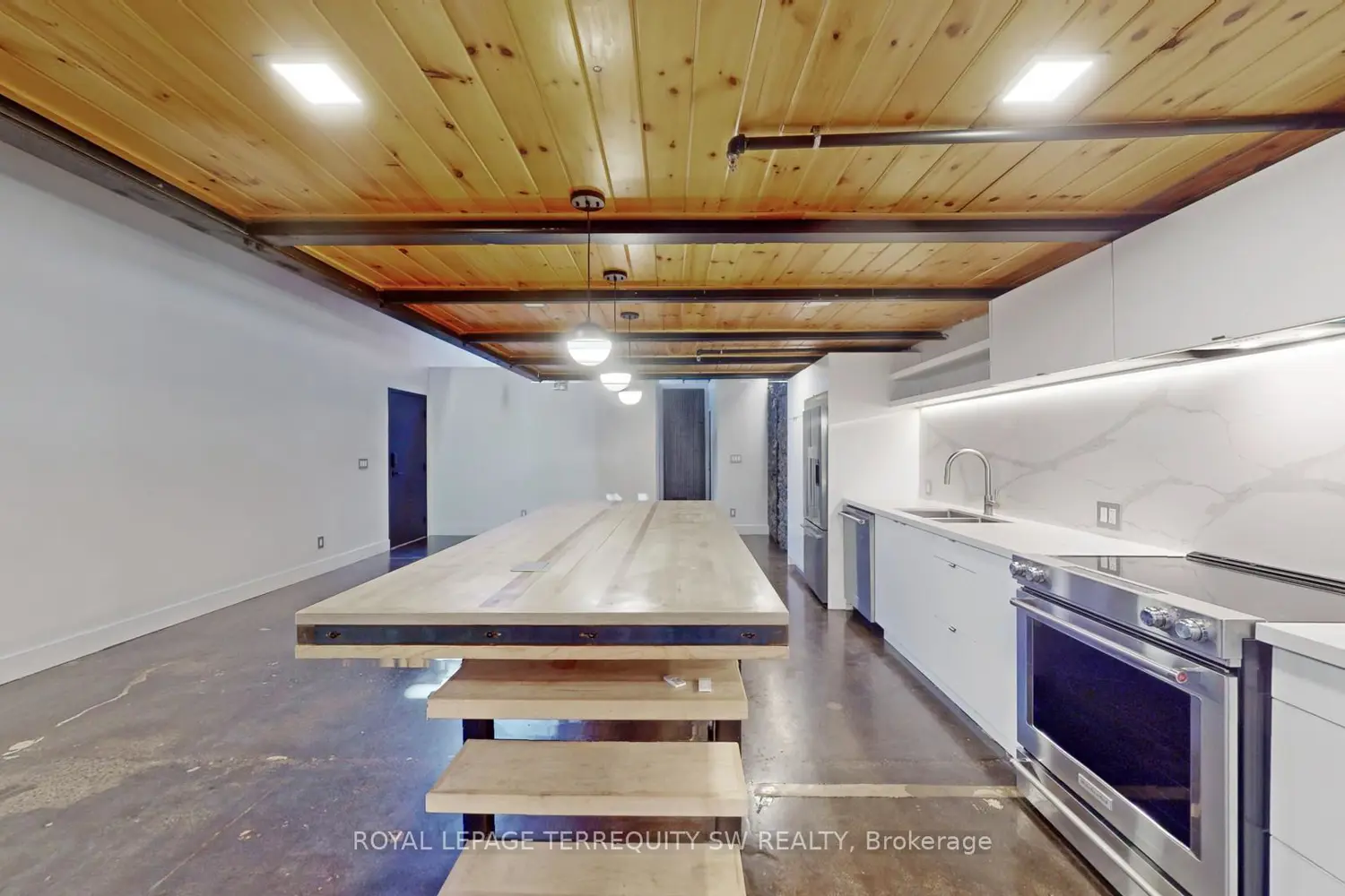 Additional image 3 of 326 Carlaw Avenue 124
