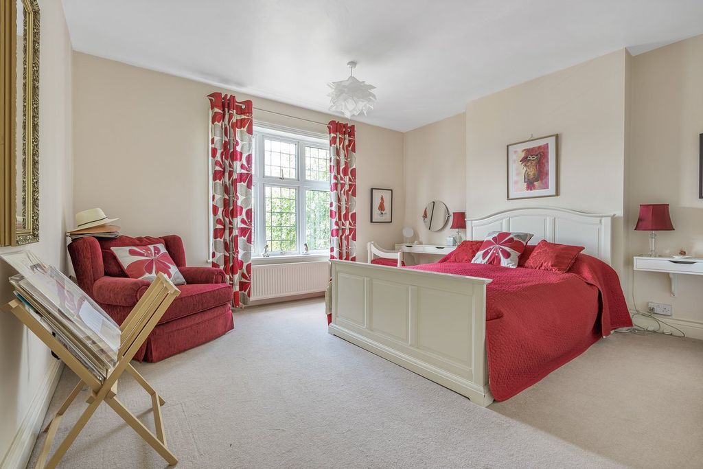 Additional image 10 of 4 bed detached house for saleStation Crescent, Ashford TW15