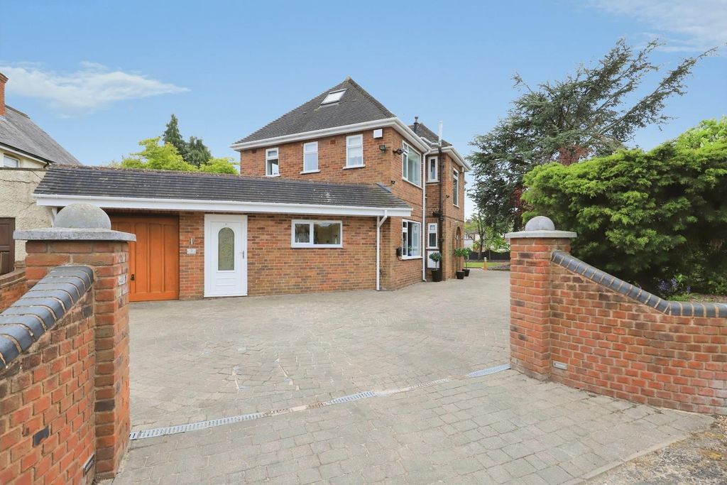 Additional image 39 of 4 bed detached house for saleSpringhill Lane, Wolverhampton WV4