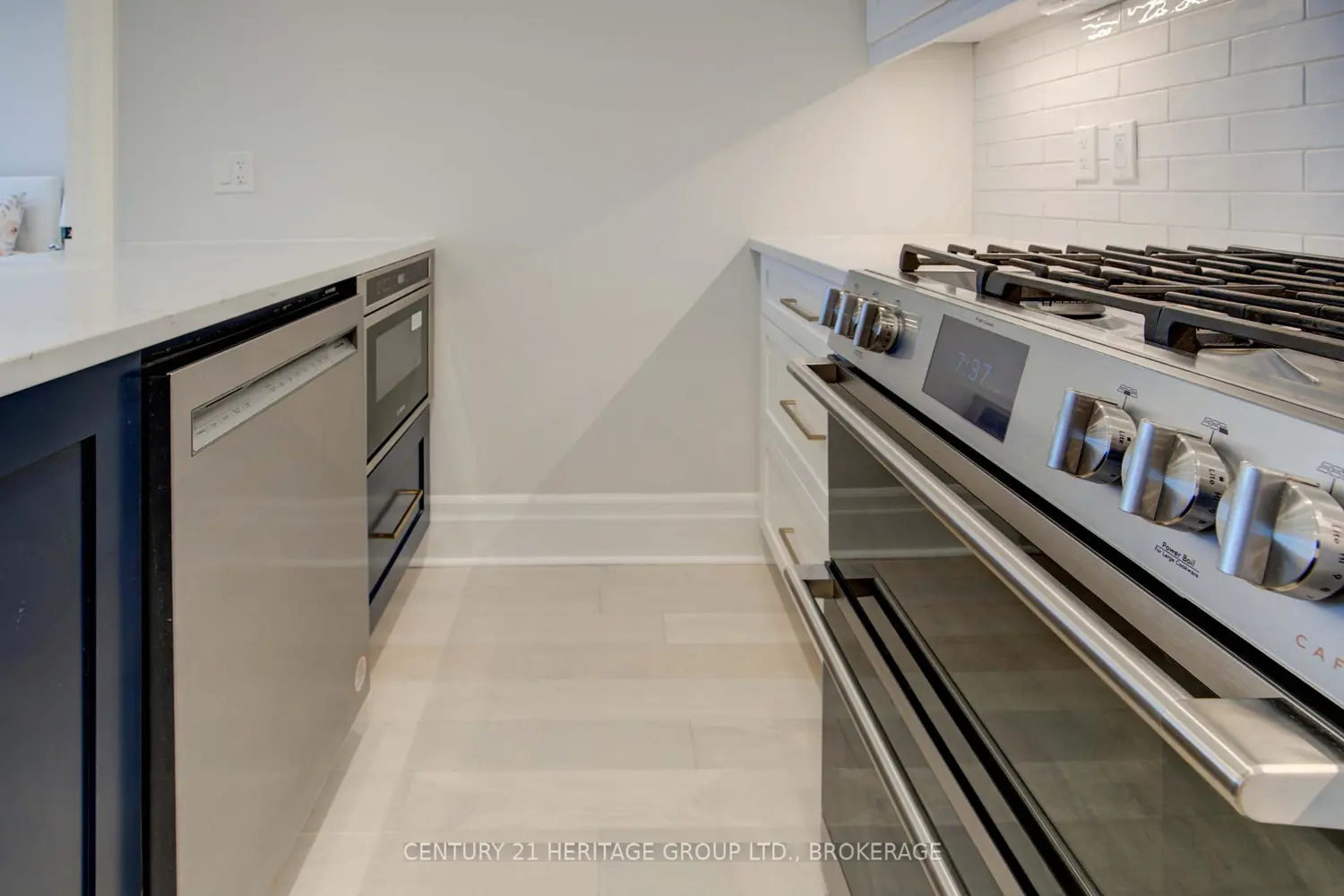 Additional image 12 of 129 South Street 607