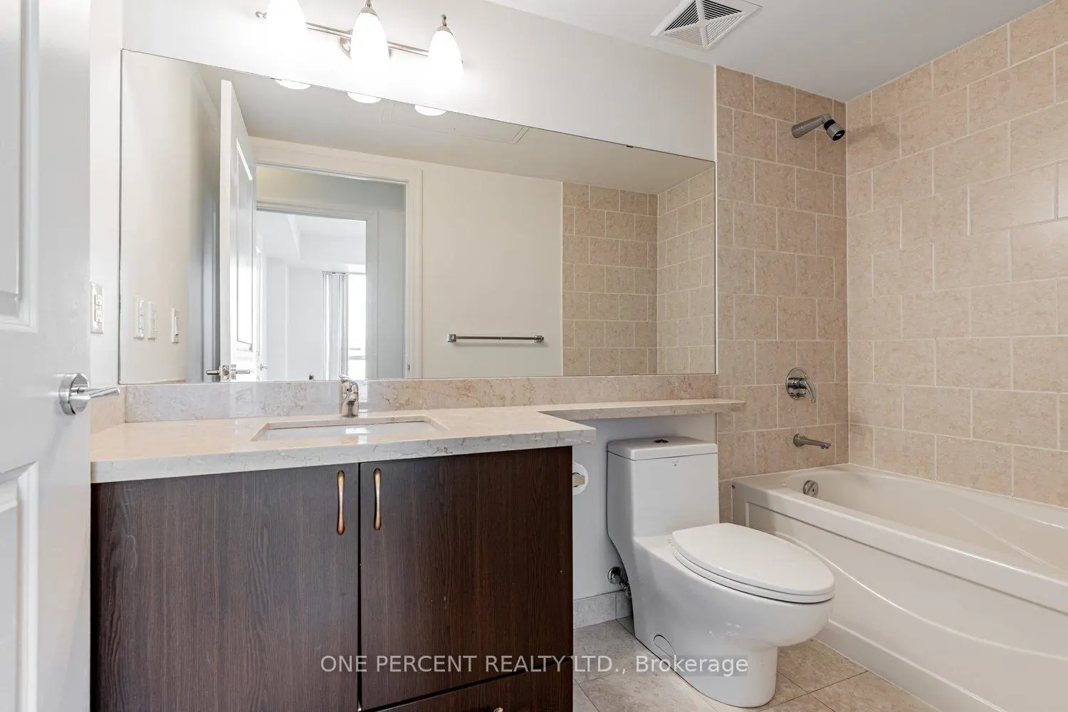 Additional image 15 of 21 Upper Duke Crescent 401