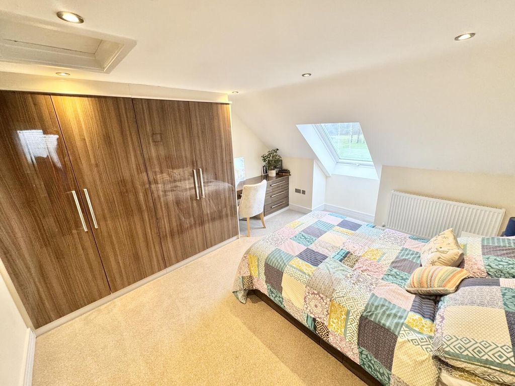 Additional image 14 of 5 bed detached house for saleCranmer Close, Blaby, Leicester LE8