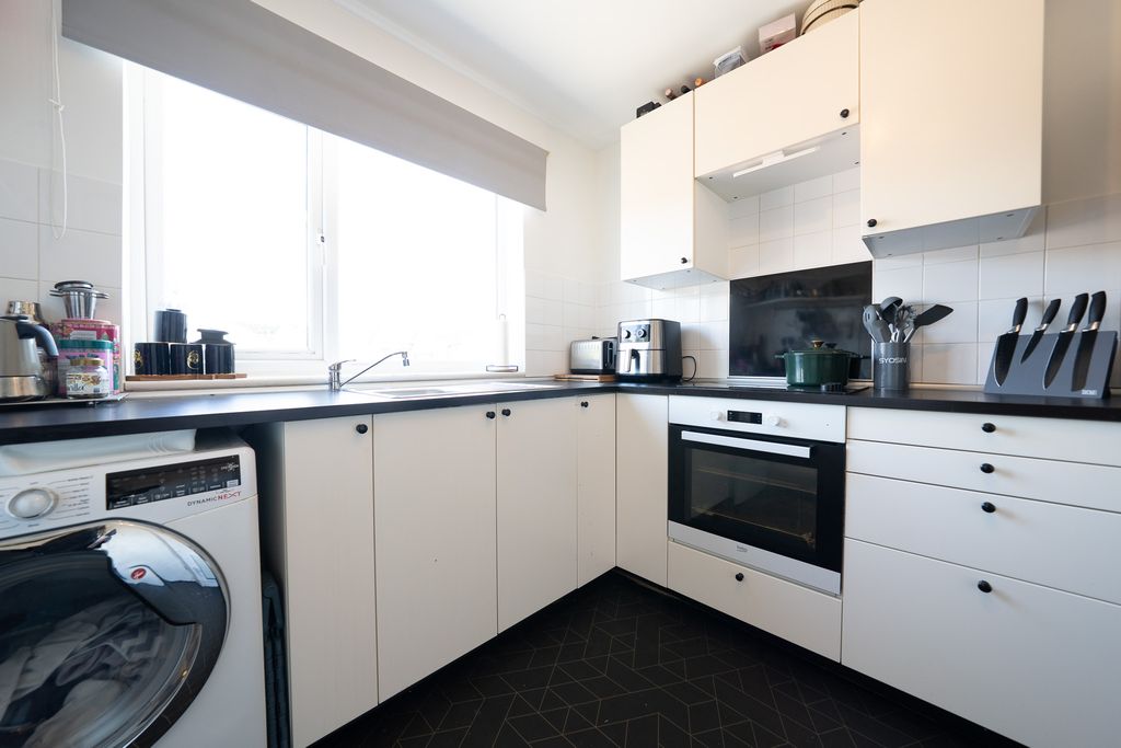 Additional image 3 of 1 bed flat for saleAsh Lodge, Arthur Street, Barwell, Leicester, Leicestershire LE9