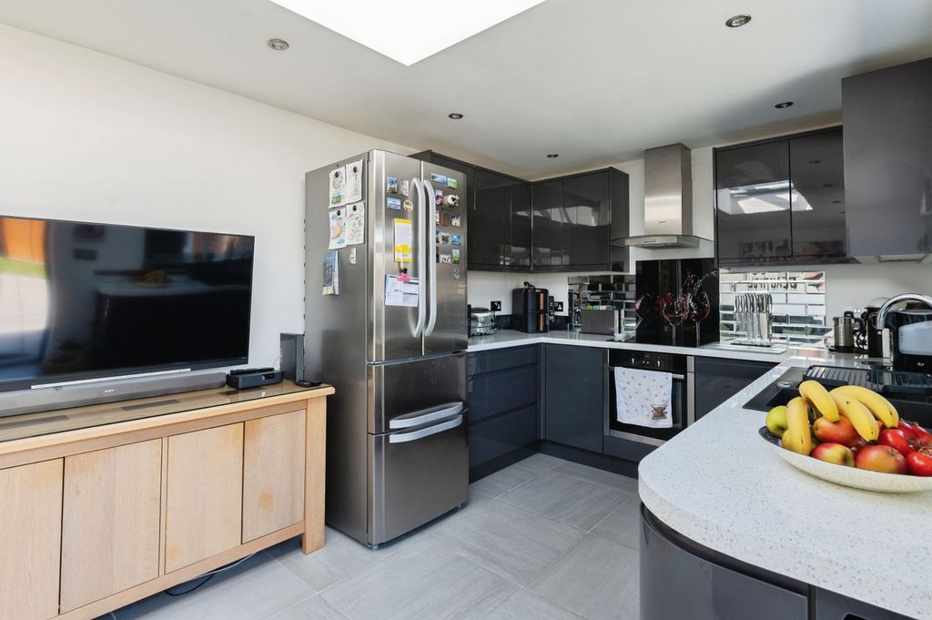 Additional image 7 of 3 bed bungalow for saleMerlin Way, Wickford SS11