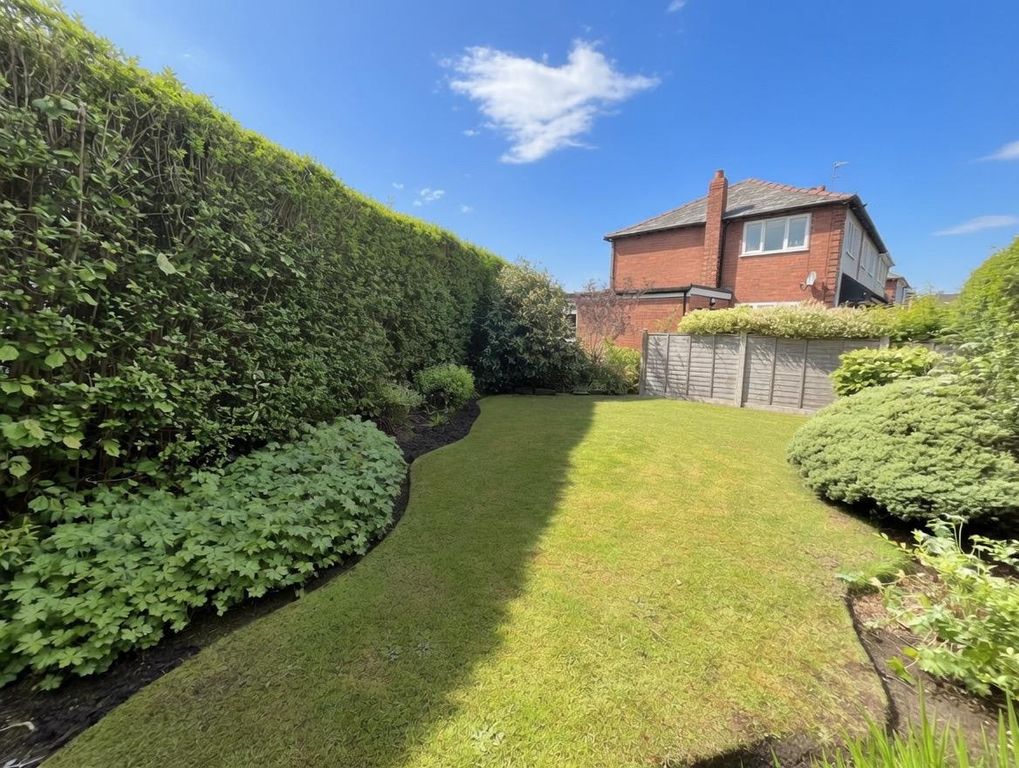 Additional image 10 of 2 bed flat for saleBeech Grove, Wilmslow SK9